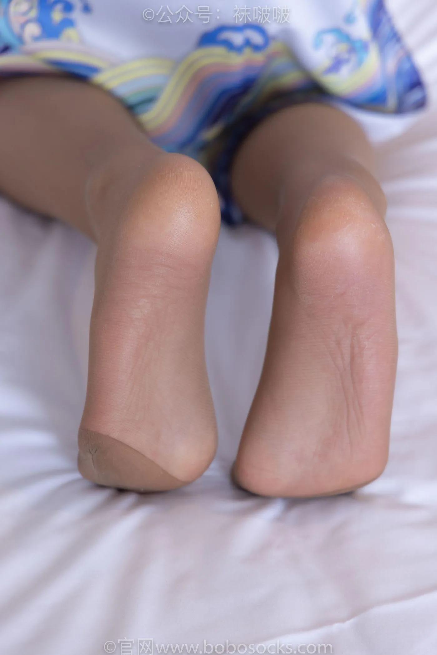 [BoBoSocks袜啵啵]NO.082 小甜豆-旗袍、皮底鞋、高跟鞋、肉丝 [140P]插图4